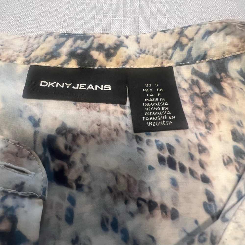 DKNY Jeans Abstract Pattern Top - Picture 3 of 6